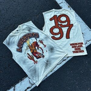 Vintage Style Sleeveless Top - Sprayed